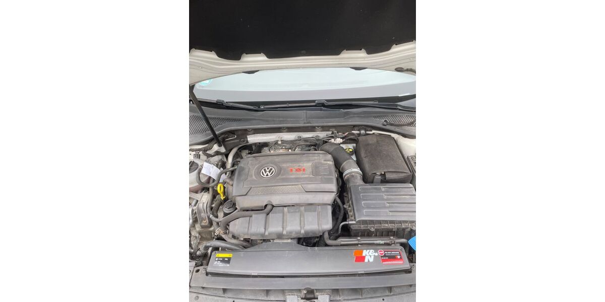 VW Golf 123.000 km 15.000 &euro; Gersthofen 86368