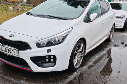 Kia ceed / Ceed 113.000 km 10.600 &euro; Prittriching 86931