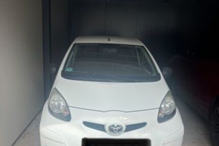 Toyota Aygo (X) 45.400 km 3.200 &euro; Neusäss 86356