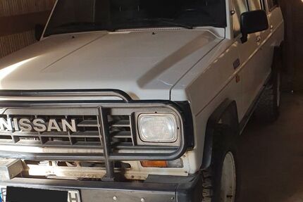 Nissan Patrol 78.000 km 17.500 € Steindorf 82297