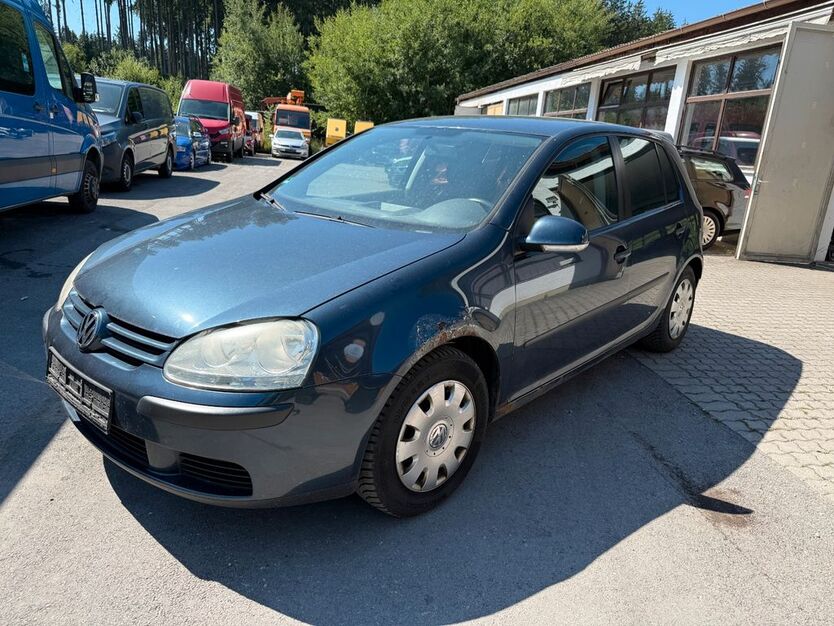 VW Golf 250.000 km 790 € GELTENDORF 82269