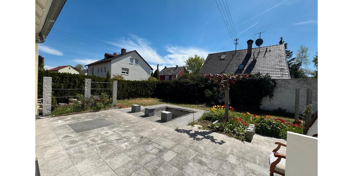 Doppelhaushälfte Königsbrunn - 4.5 Zimmer, 146 m&sup2;, 2.300&euro; | Angebot:26373023
