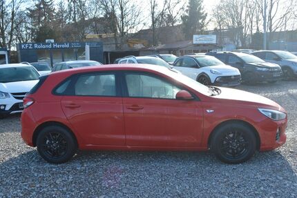 Hyundai i30 19.700 km 12.690 &euro; Königsbrunn 86343