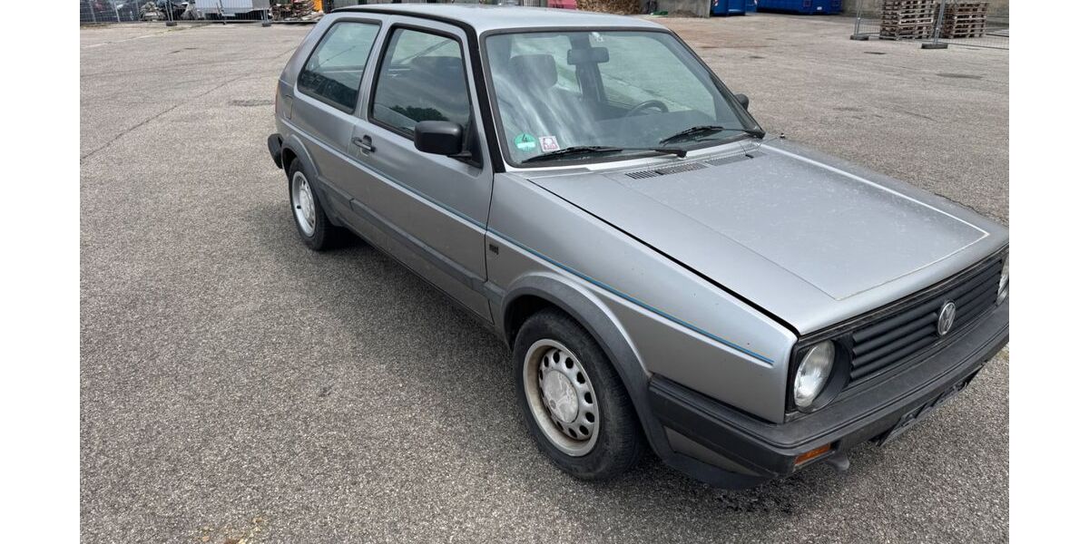 VW Golf 132.000 km 1.490 &euro; Kissing 86438