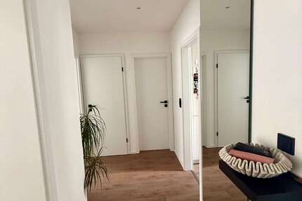 Wohnung zum Kaufen in Augsburg 299.000 € 60 m² 3 zimmer