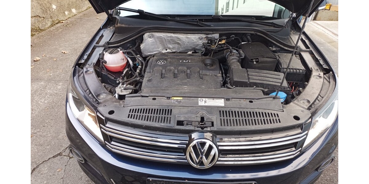 VW Tiguan 121.873 km 15.000 &euro; Augsburg 86150