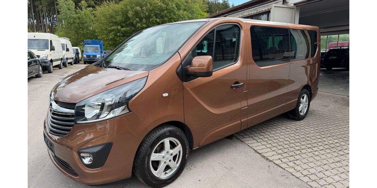Opel Vivaro 156.000 km 11.450 &euro; GELTENDORF 82269