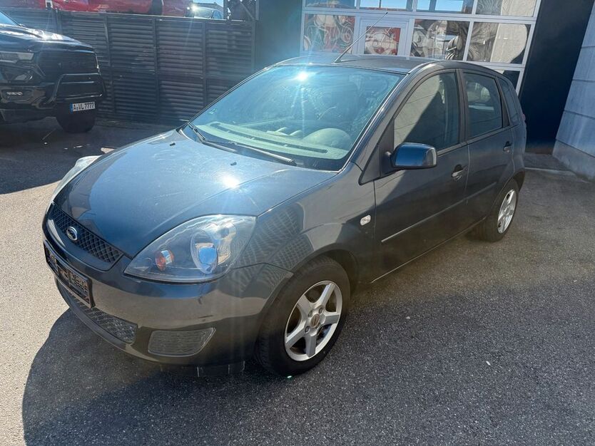 Ford Fiesta 164.000 km 2.899 € Augsburg 86165