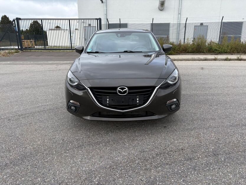 Mazda 3 163.416 km 9.000 € Augsburg 86156