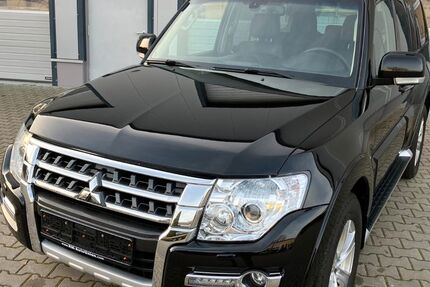 Mitsubishi Pajero 189.300 km 22.950 &euro; Königsbrunn 86343