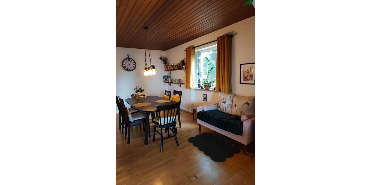 Etagenwohnung Scheuring - 4 Zimmer, 101 m&sup2;, 1.500&euro; | Angebot:26525640