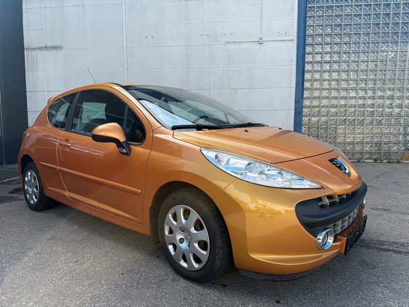 Peugeot 207 175.000 km 2.699 € Augsburg 86165