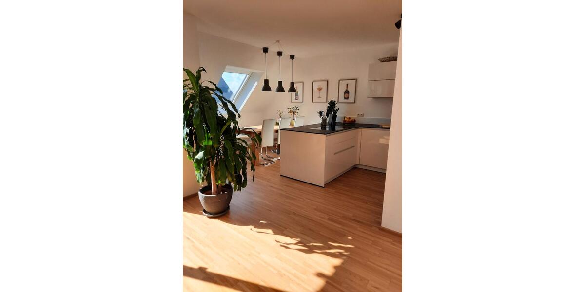 Dachgeschoßwohnung Augsburg Haunstetten-Siebenbrunn - 3 Zimmer, 78 m&sup2;, 455.000&euro; | Angebot:26517119
