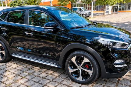 Hyundai TUCSON 95.000 km 15.000 &euro; Aichach 86551