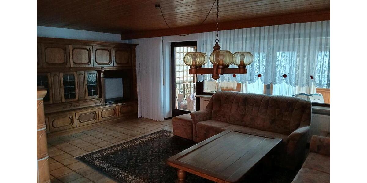 Doppelhaushälfte Aindling - 6 Zimmer, 160 m&sup2;, 1.600&euro; | Angebot:24716063