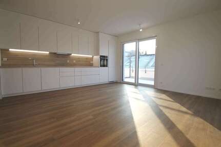 Wohnung zum Mieten in Augsburg 1.320 € 71.39 m²
