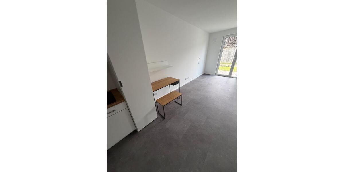 Erdgeschoßwohnung Augsburg - 1 Zimmer, 31 m&sup2;, 755&euro; | Angebot:25125157