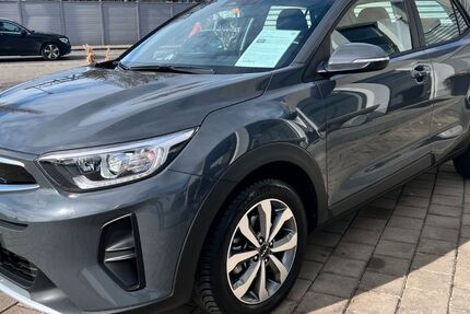 Kia Stonic 9.500 km 15.350 &euro; Königsbrunn 86343