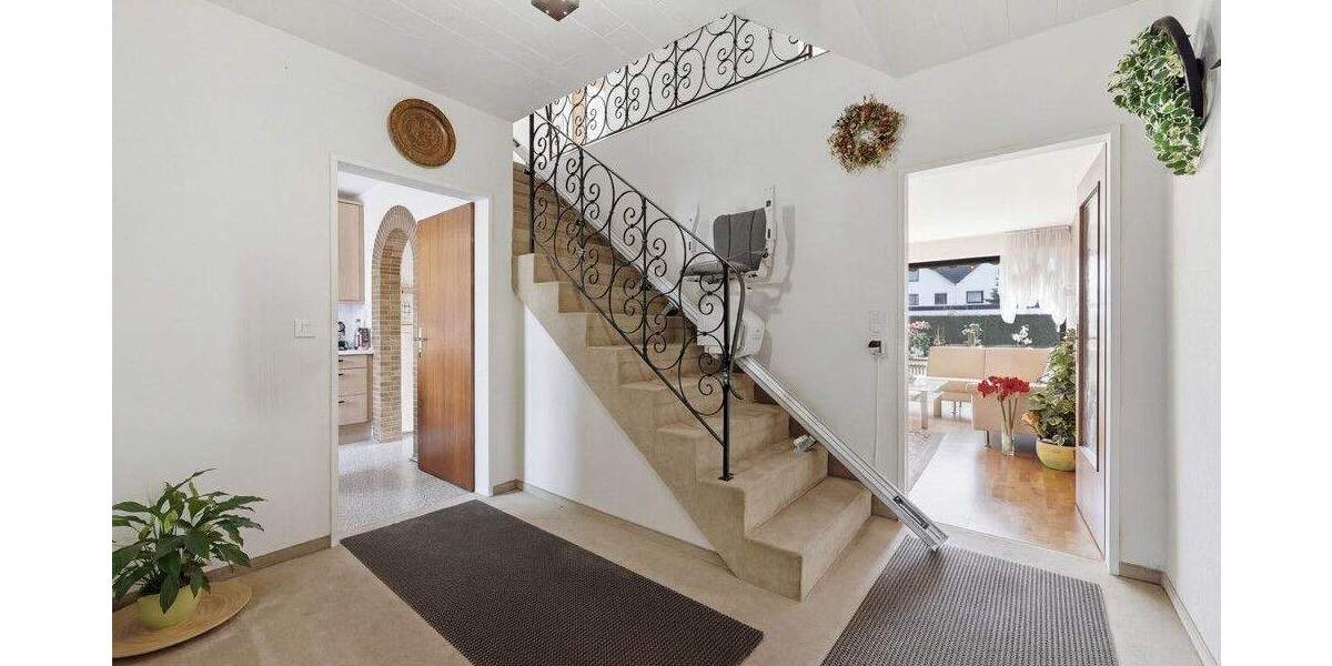 Reihenendhaus Augsburg Hochzoll - 5 Zimmer, 135 m&sup2;, 649.000&euro; | Angebot:25895945