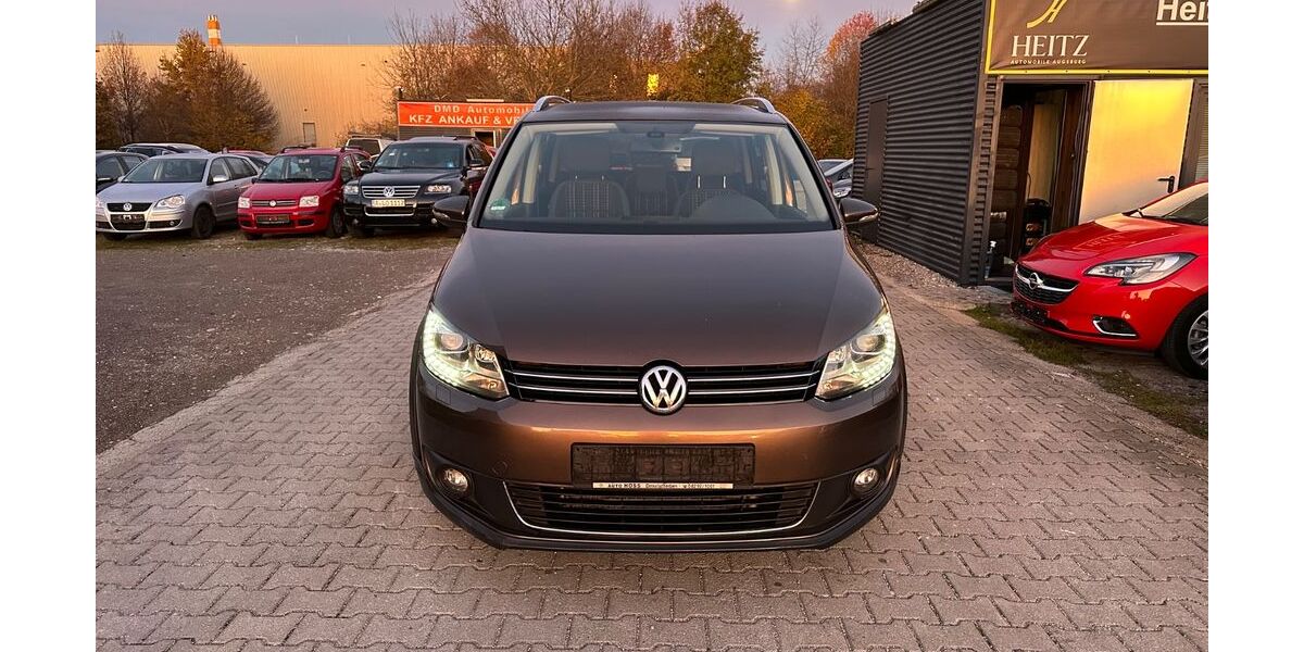 VW Touran 228.000 km 8.950 € Augsburg 86167