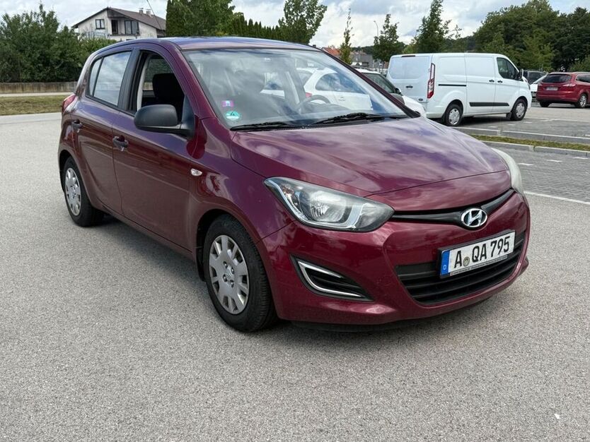 i20