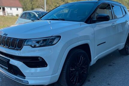 Jeep Compass 31.580 km 28.590 &euro; Diedorf / Augsburg 86420