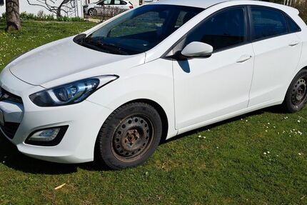Hyundai i30 294.400 km 3.500 &euro; Emersacker 86494