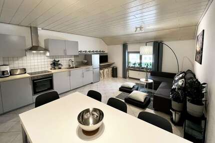 Wohnung Altomünster Hohenzell - 7 Zimmer, 217 m&sup2;, 1.850&euro; | Angebot:25474666