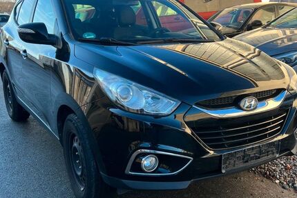 Hyundai ix35 149.000 km 5.850 &euro; Kissing 86438