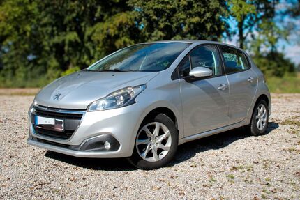 Peugeot 208 73.614 km 7.300 € Prittriching 86931