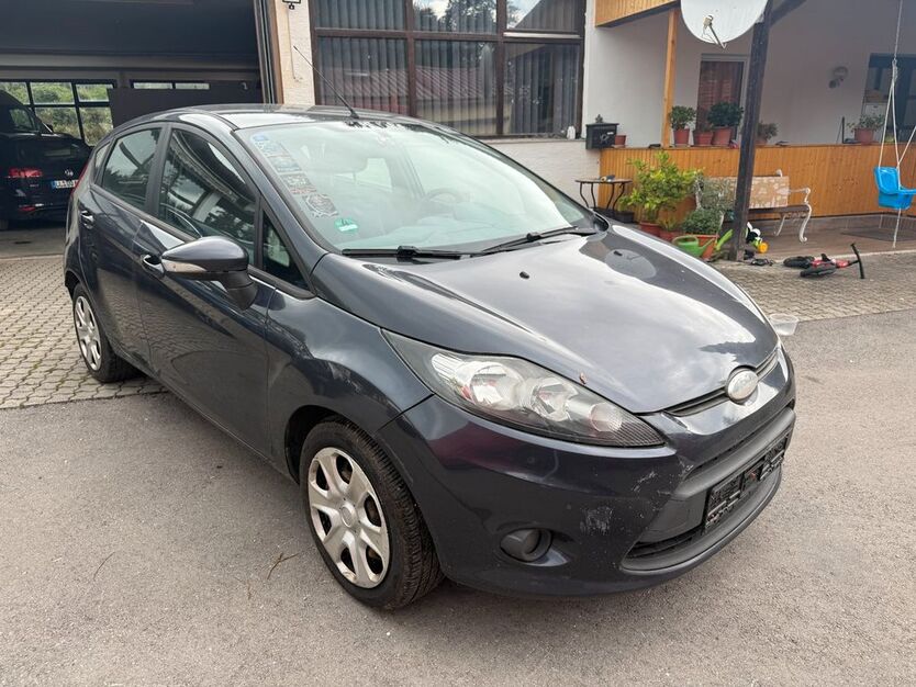 Ford Fiesta 300.000 km 1.990 € GELTENDORF 82269