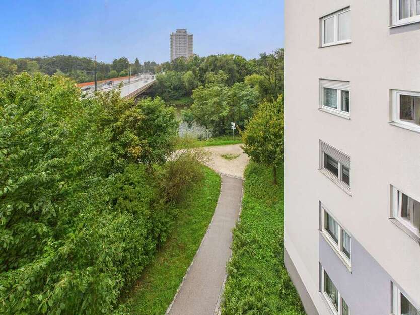 Wohnen am Lech - grün, zentral, lebendig - 1-Zimmer-Wohnung mit Loggia
1 zimmer