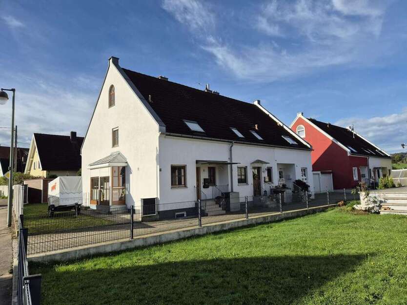Haus zum Kaufen in Mickhausen 419.000 € 107 m²