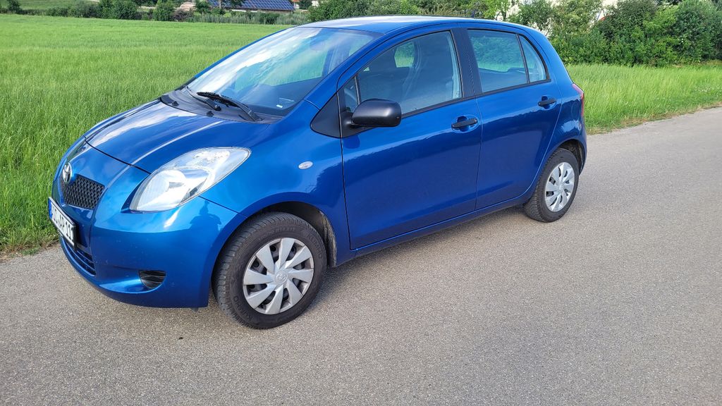 Toyota Yaris 219.500 km 1.916 &euro; Aindling 86447
