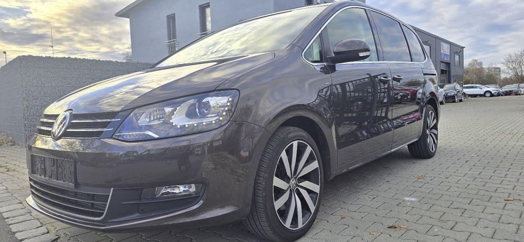 VW Sharan 170.000 km 17.990 € Augsburg 86167