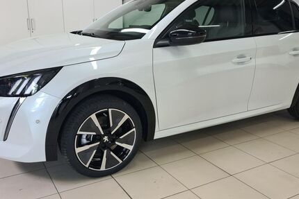 Peugeot 208 44.188 km 16.660 € Augsburg 86179