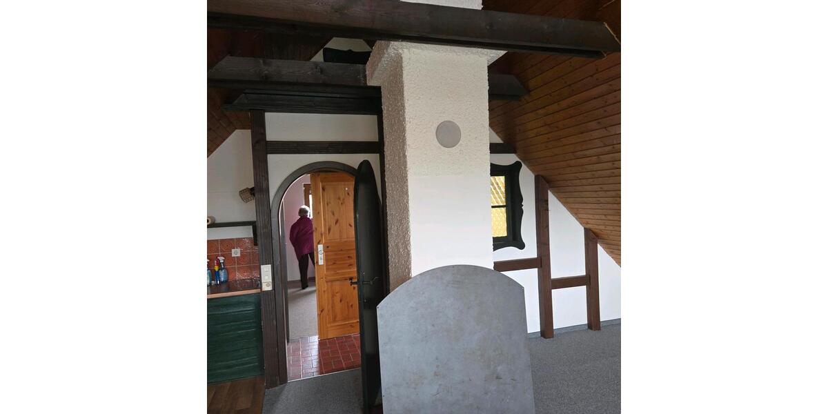 Dachgeschoßwohnung Friedberg - 2 Zimmer, 50 m&sup2;, 500&euro; | Angebot:24681474
