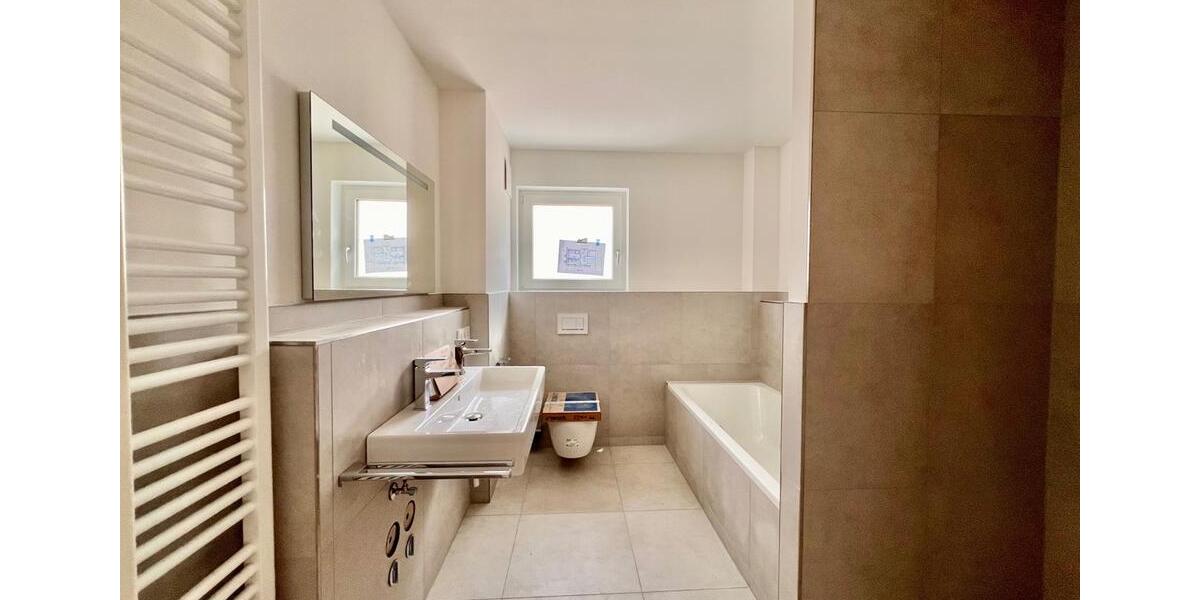Etagenwohnung Augsburg Bergheim - 3 Zimmer, 101 m&sup2;, 1.700&euro; | Angebot:26578894