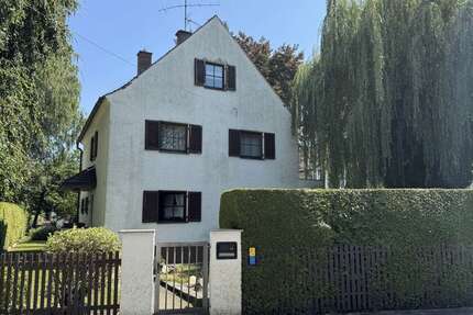 Haus zum Kaufen in Augsburg 595.000 € 120 m² 6 zimmer