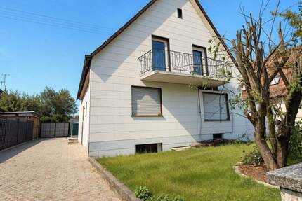 Ein-Zweifamilienhaus mit sonnigem Garten: frisch saniert & Ausbaupotenzial 7 zimmer