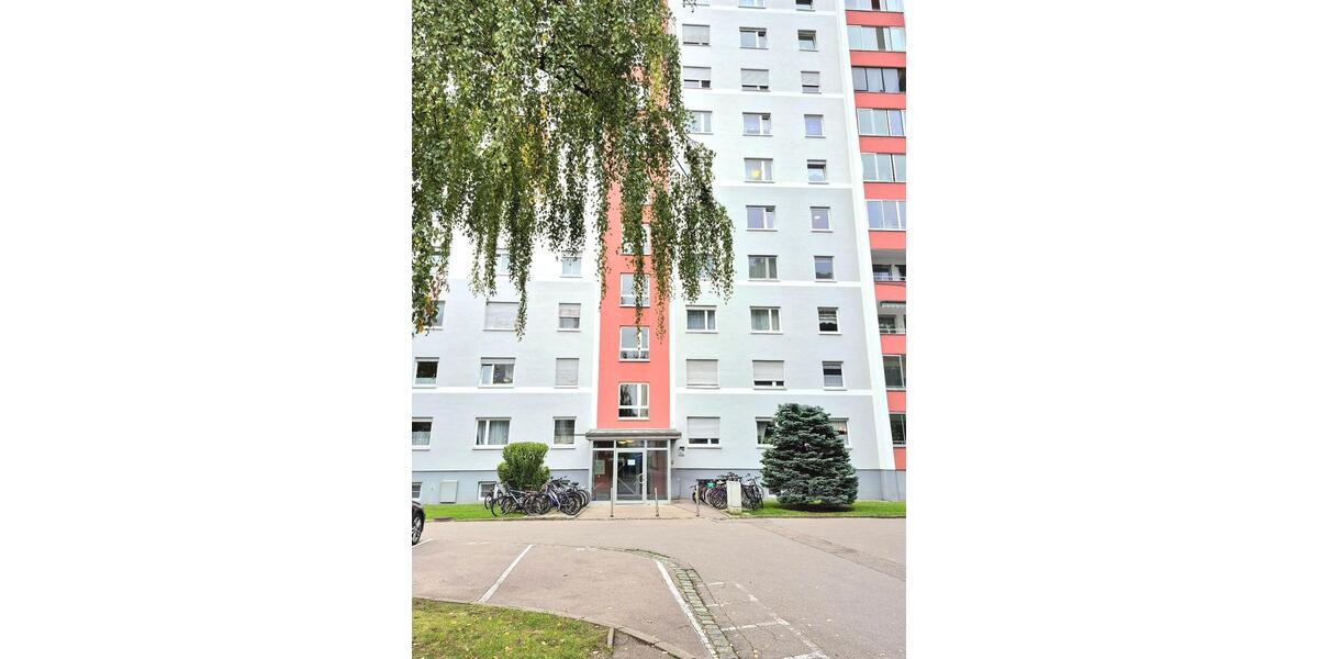 4-Zimmer-Wohnung +Balkon +gemeinschaftlicher Panoramadachterrasse 4 zimmer