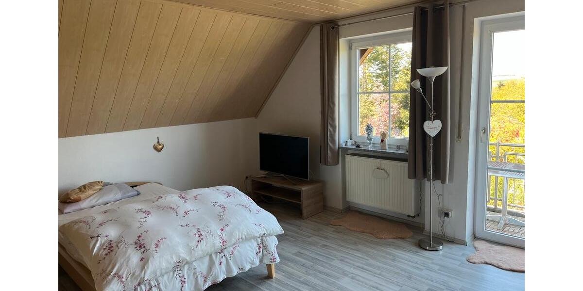 Dachgeschoßwohnung Buttenwiesen - 3.5 Zimmer, 100 m&sup2;, 1.400&euro; | Angebot:26705063