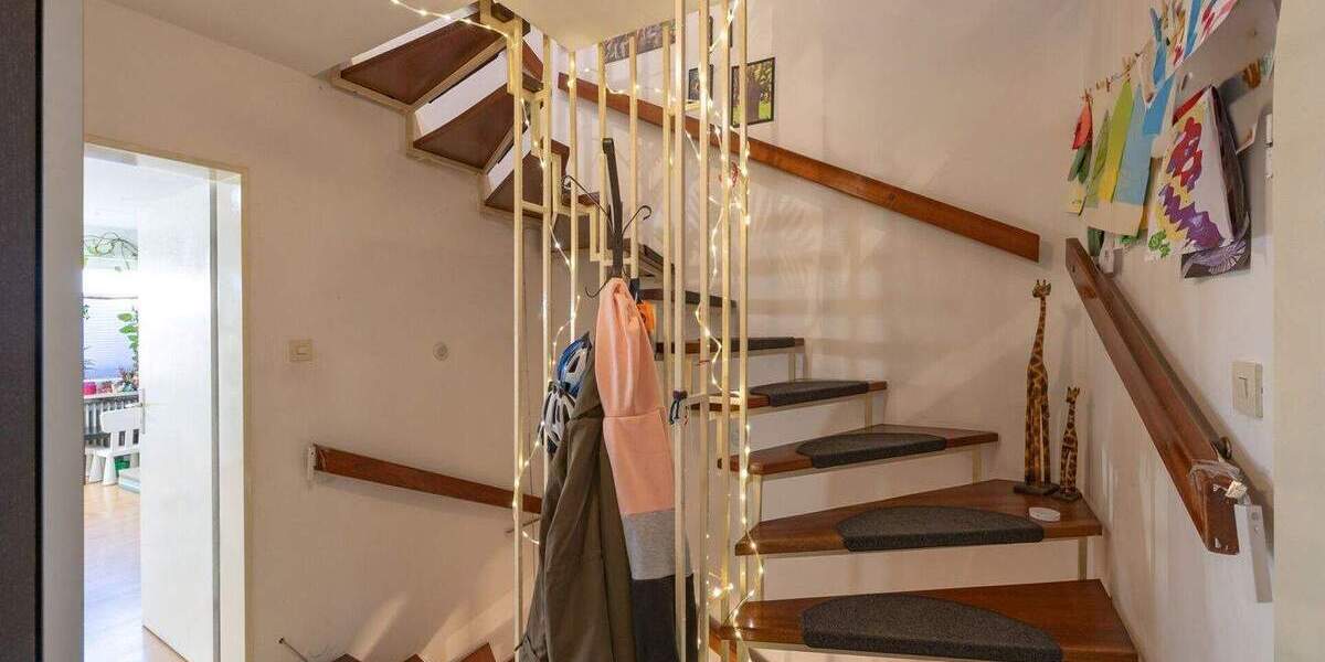 Reihenmittelhaus Althegnenberg - 5 Zimmer, 145 m&sup2;, 530.000&euro; | Angebot:25774690