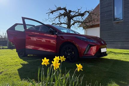 MG 4 33.844 km 21.500 &euro; Neusäss 86357