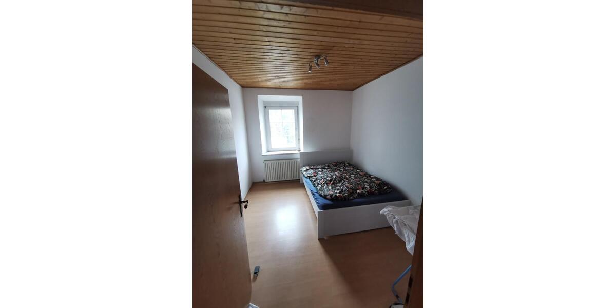Erdgeschoßwohnung Augsburg Pfersee - 3 Zimmer, 80 m&sup2;, 1.650&euro; | Angebot:24802550