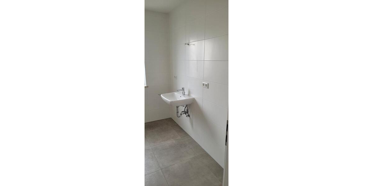 Erdgeschoßwohnung Holzheim - 3.5 Zimmer, 95 m&sup2;, 750&euro; | Angebot:26007901