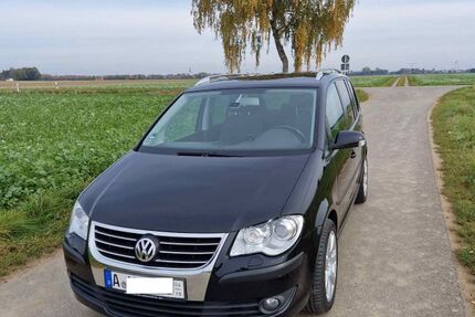 VW Touran 157.000 km 7.400 € Langerringen 86853