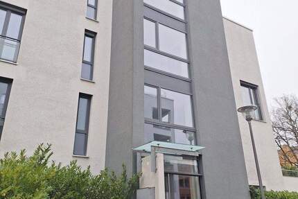 Toplage! Neuwertige 96qm-Wohnung im Prinz-Karl-Viertel, 2.OG, mit Terrasse 3 zimmer