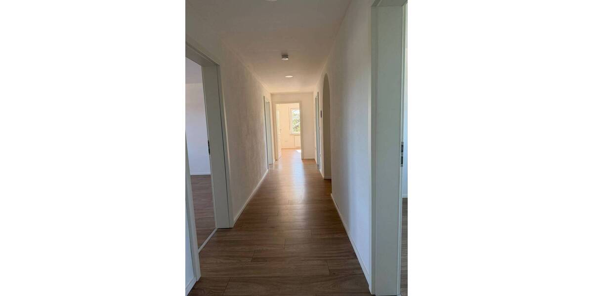Etagenwohnung Hollenbach - 4 Zimmer, 111 m&sup2;, 1.150&euro; | Angebot:26388524