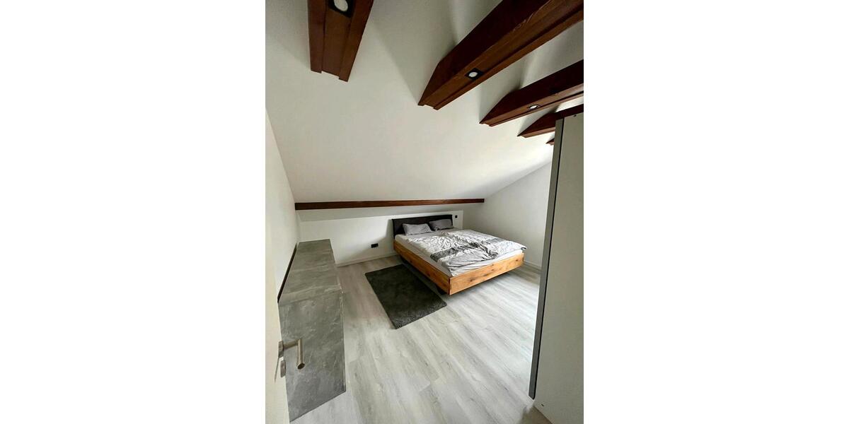 Dachgeschoßwohnung Ustersbach - 4 Zimmer, 112 m&sup2;, 419.000&euro; | Angebot:26704725